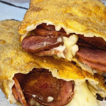Pastel de Calabresa